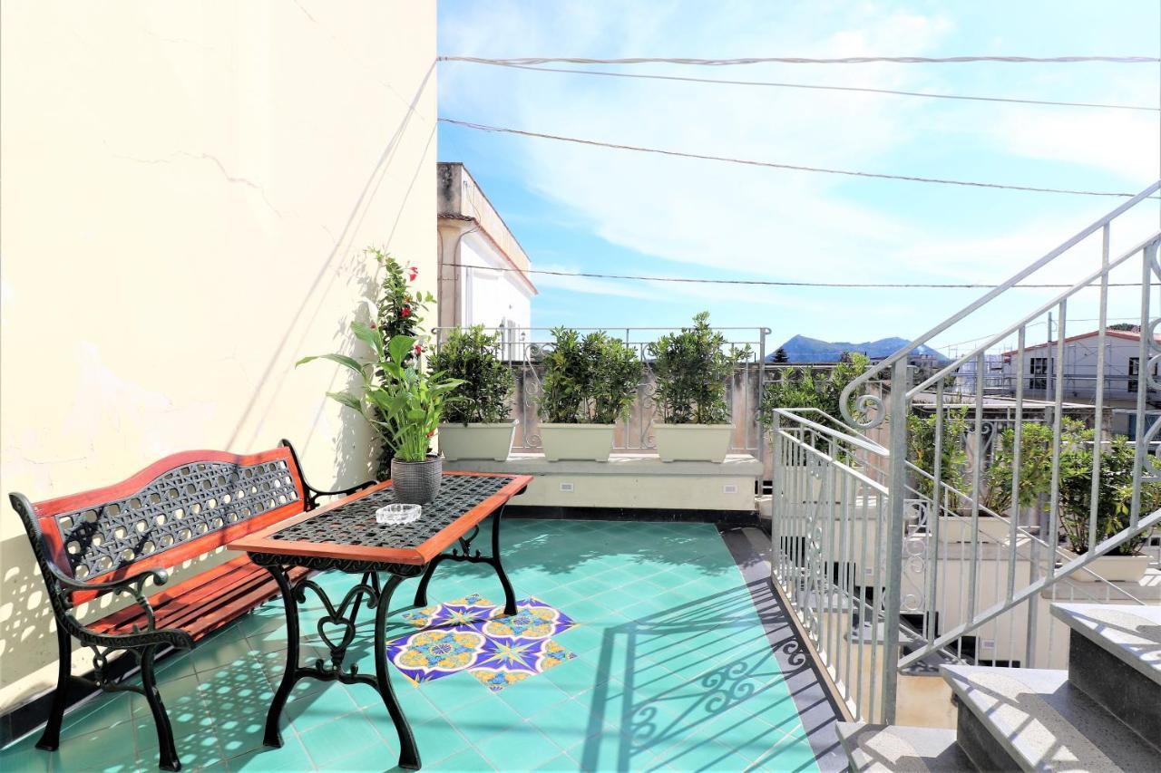Mary'S Apartments - De Vivo Realty Massa Lubrense Eksteriør billede