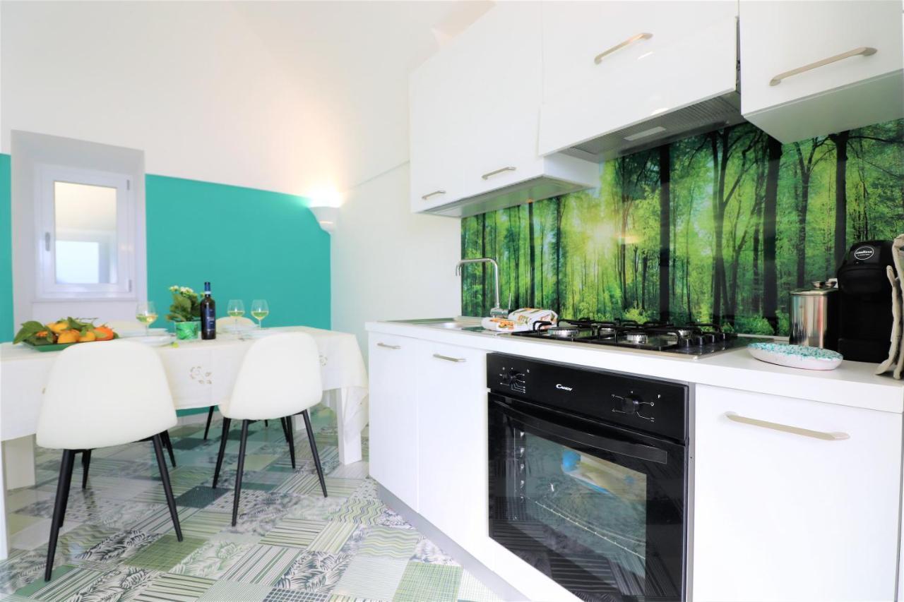 Mary'S Apartments - De Vivo Realty Massa Lubrense Eksteriør billede