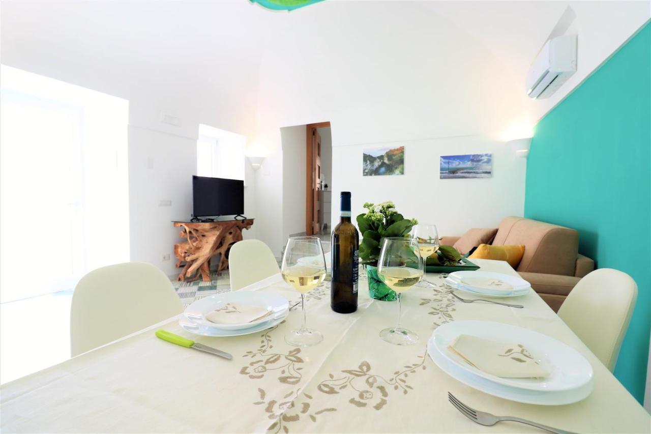 Mary'S Apartments - De Vivo Realty Massa Lubrense Eksteriør billede
